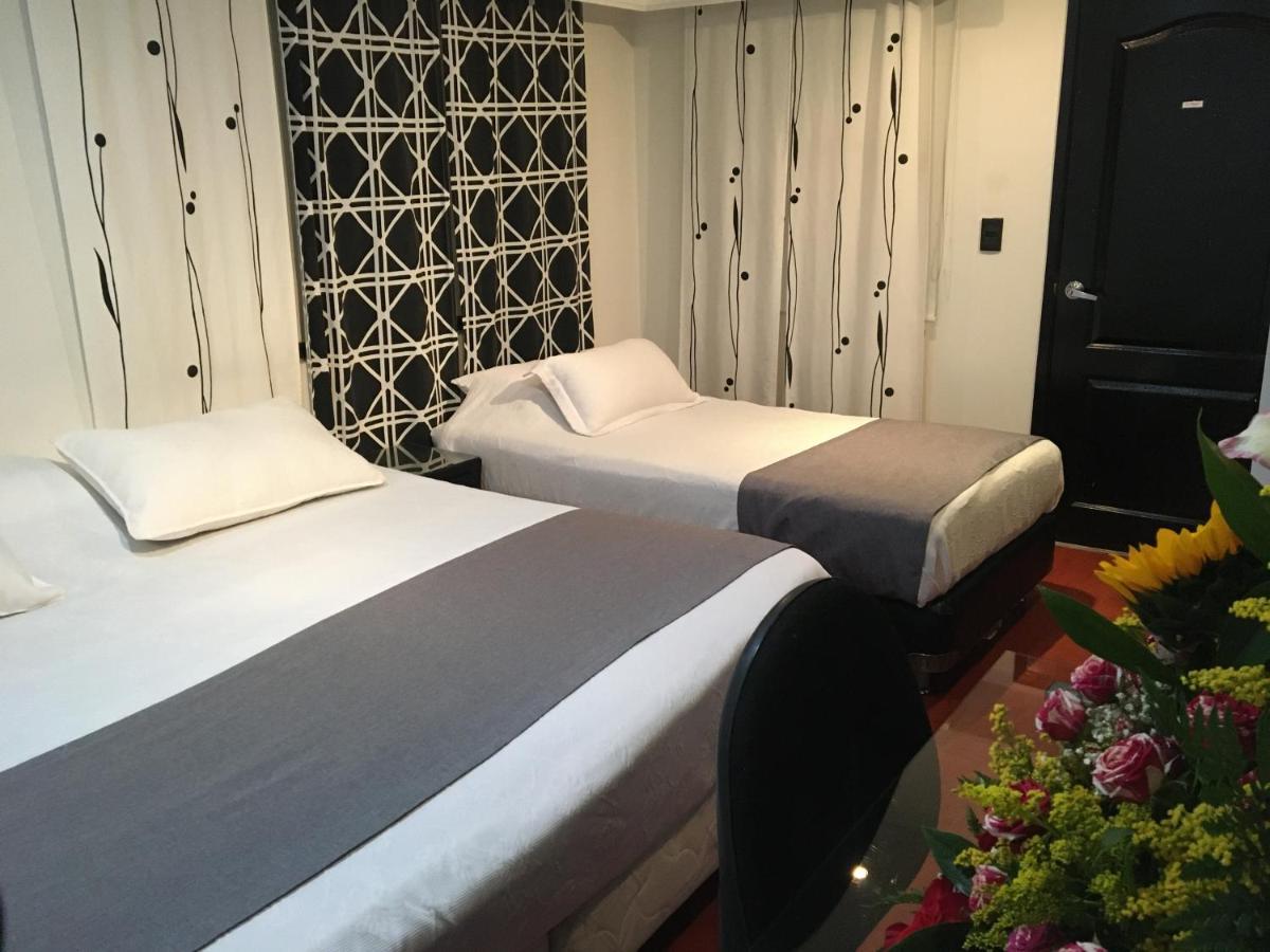 בוגוטה Hotel Ejecutivo Embajada מראה חיצוני תמונה
