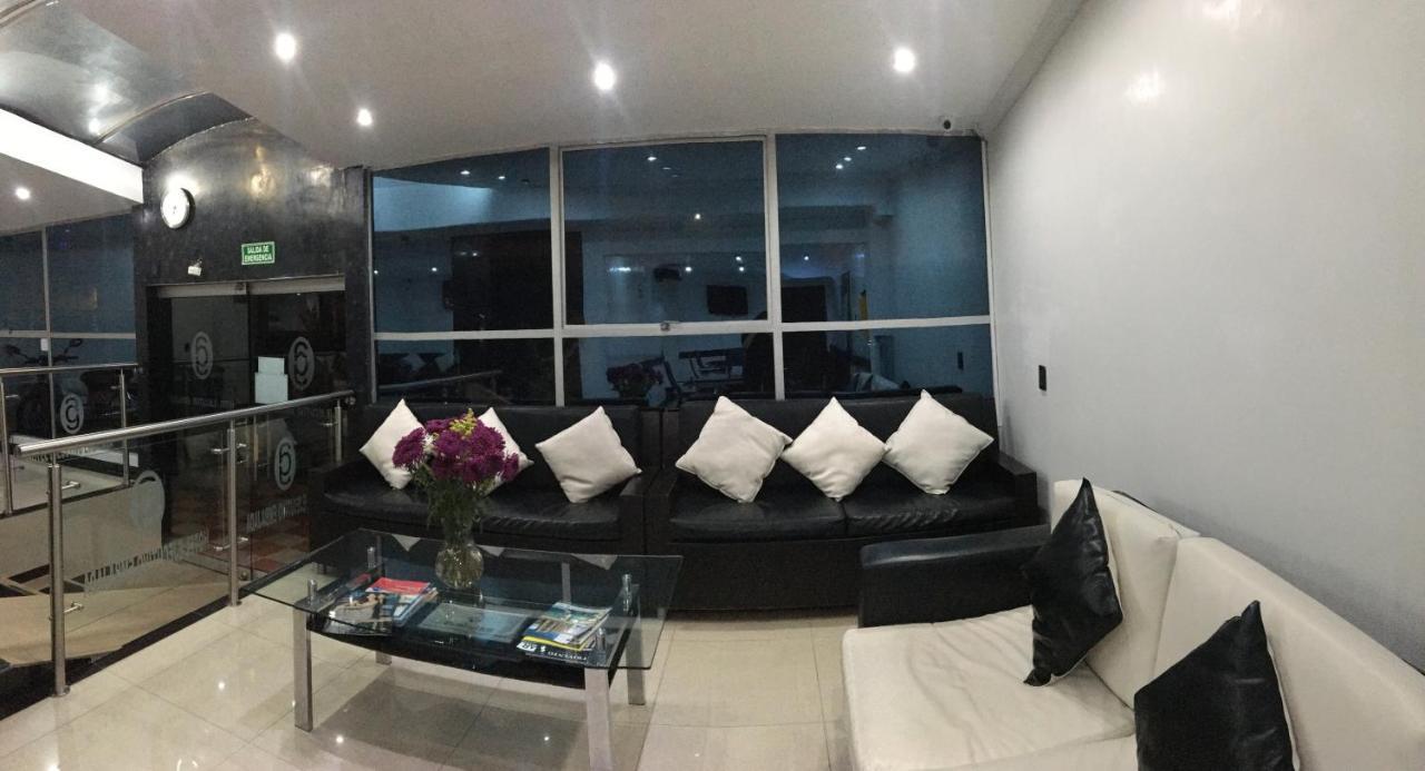 בוגוטה Hotel Ejecutivo Embajada מראה חיצוני תמונה