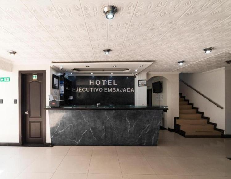 בוגוטה Hotel Ejecutivo Embajada מראה חיצוני תמונה