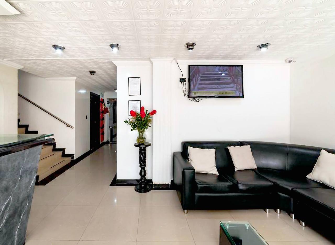 בוגוטה Hotel Ejecutivo Embajada מראה חיצוני תמונה