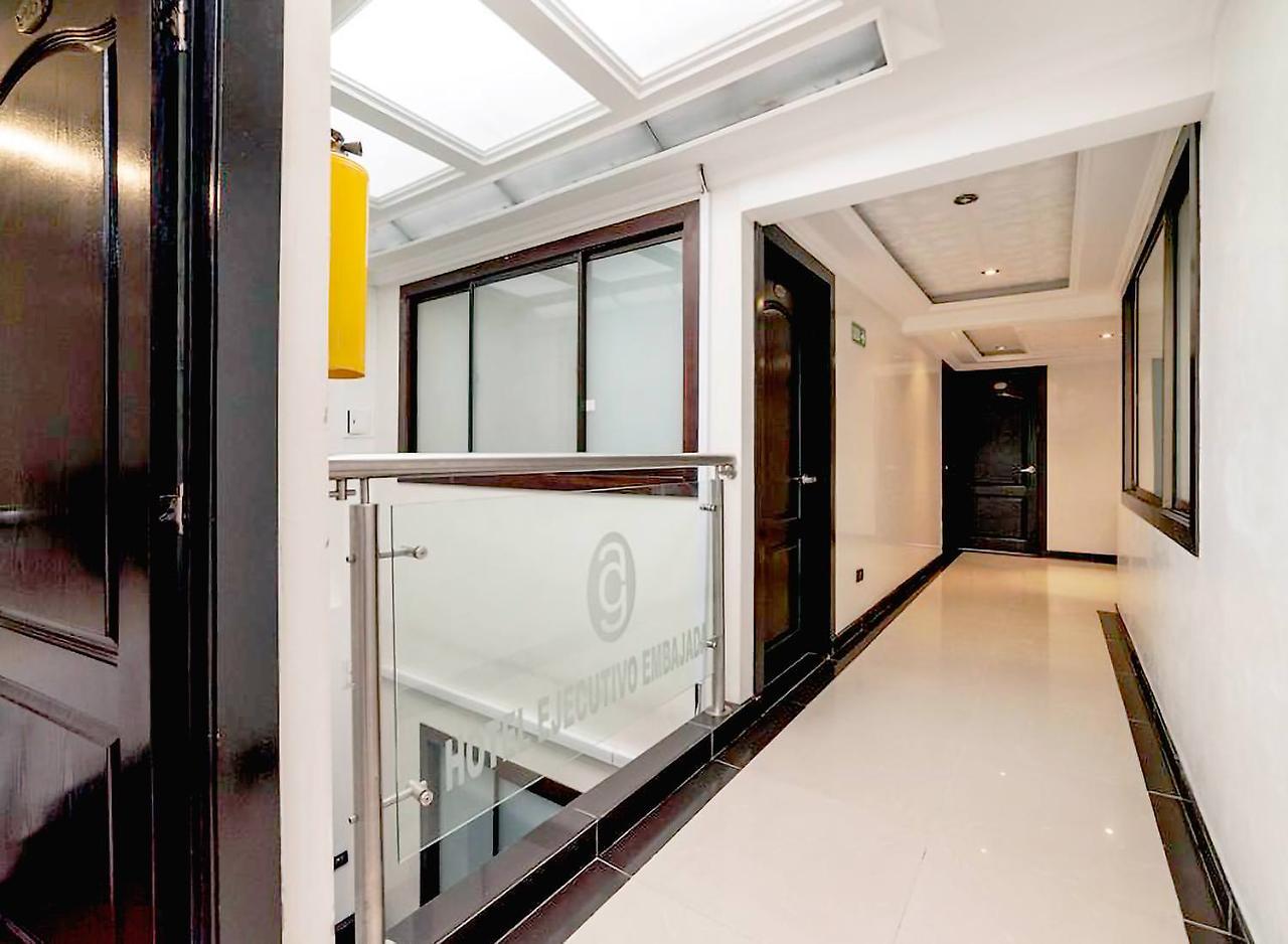 בוגוטה Hotel Ejecutivo Embajada מראה חיצוני תמונה